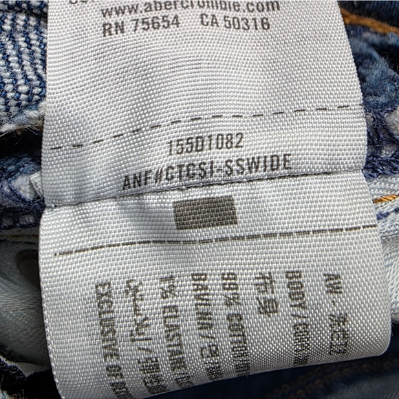 Abercrombie & Fitch 90s Straight Ultra High Rise Jeans Size 25 Curve Love - Picture 10 of 10